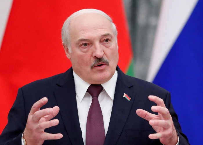 "Məni öldürməyə çalışırlar" - Lukaşenko