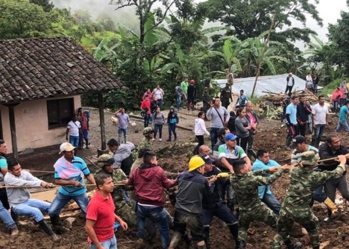 Kolumbiyada torpaq sürüşməsi - 14 ölü, 35 yaralı
