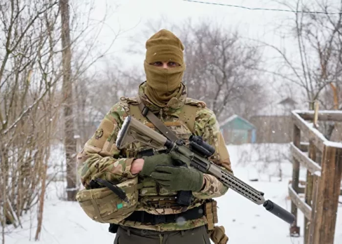 Ukraynalı snayper rus hərbçisiniVURDU