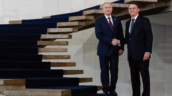 Putinin Braziliya prezidenti ilə görüşüdiqqət çəkdi (FOTO)