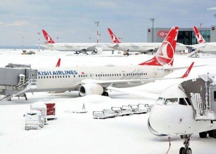 İstanbulda pis hava səbəbindən 279 aviareys ləğv edilib