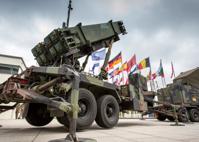 NATO Ukraynaya daha dağıdıcı silahların tədarükünü müzakirə edəcək