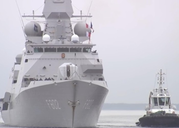 NATO-nun hərbi gəmiləri Baltik dənizinə daxil oldu - VİDEO
