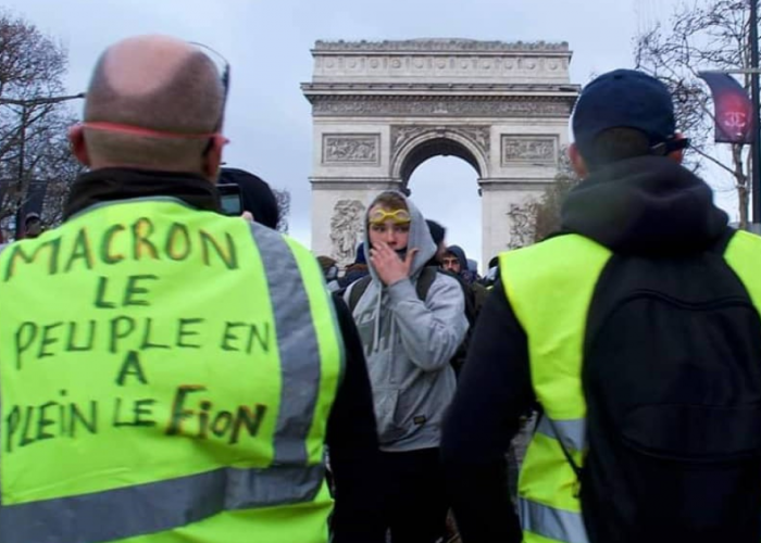 Fransada prezident seçkilərinin nəticəsinə qarşı etirazlar - VİDEO