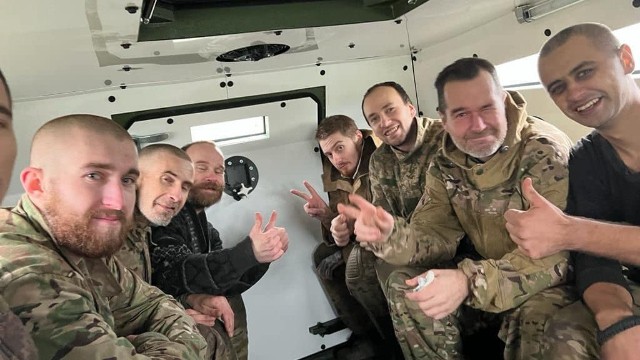 Ukrayna daha 32 hərbçisini əsirlikdən qaytarıb 