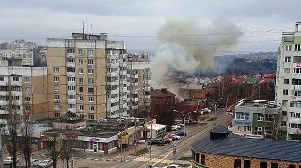 Rusiyada yaşayış binasına raket düşdü: Ölən və yaralananlar var