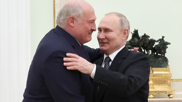 Putin Lukeşanko ilə görüşdü