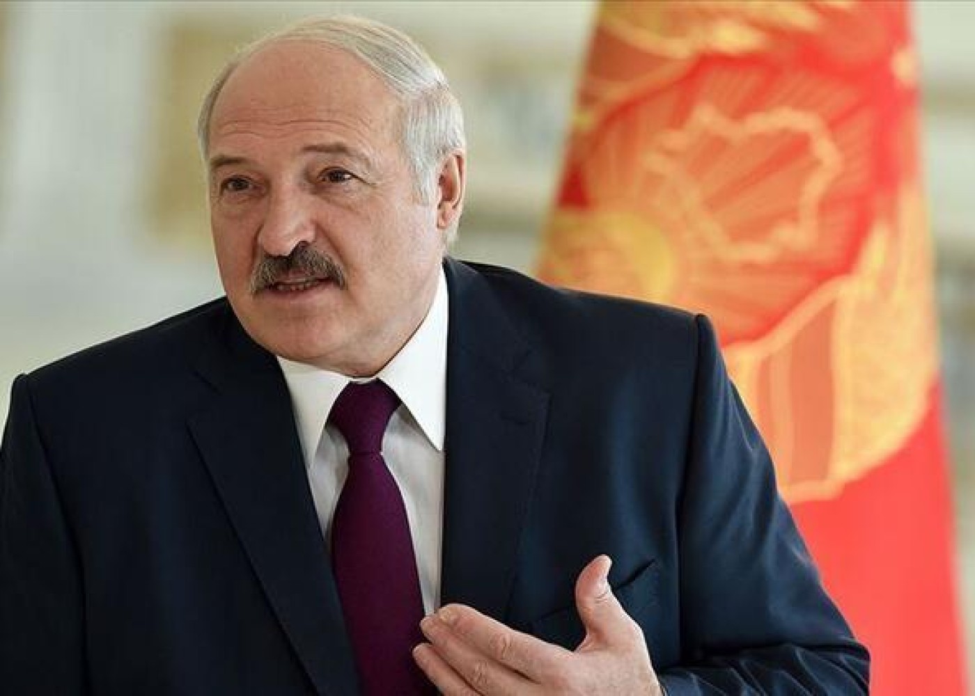"Milyardlarımın yerini bilirsinizsə, götürün"- Lukaşenko