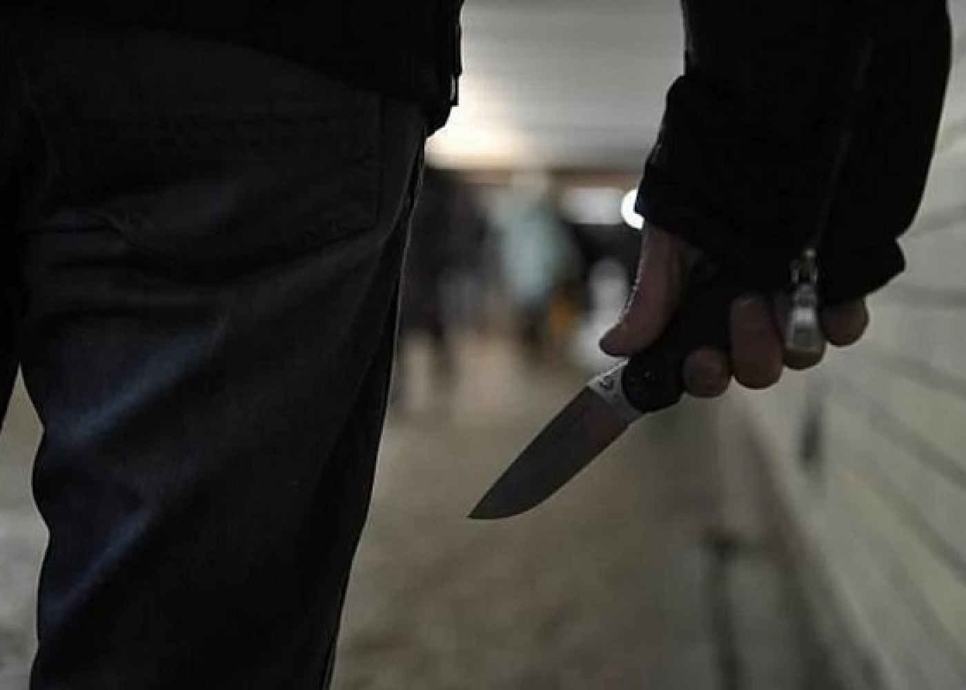 Bakıda 23 yaşlı oğlan bıçaqlandı