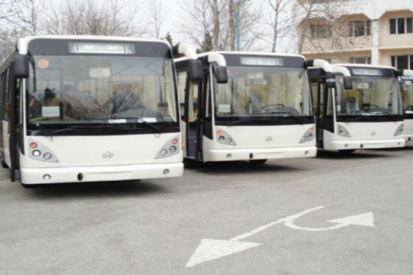 Vergi borcuna görə 6 avtobus   hərraca çıxarıldı