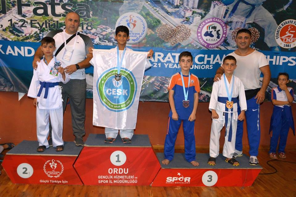 Karateçilərimiz Türiyədəki yarışda 34 medal qazandı   - FOTO