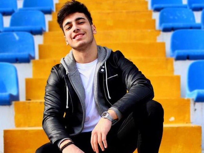 18 yaşlı azərbaycanlı planetin ən yaraşıqlı oğlanı seçildi -  FOTO